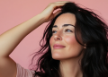 Capelli che si spezzano cause: errori comuni e rimedi utili