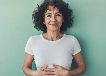 Top 3 integratori per stitichezza in menopausa: guida scientifica all’acquisto